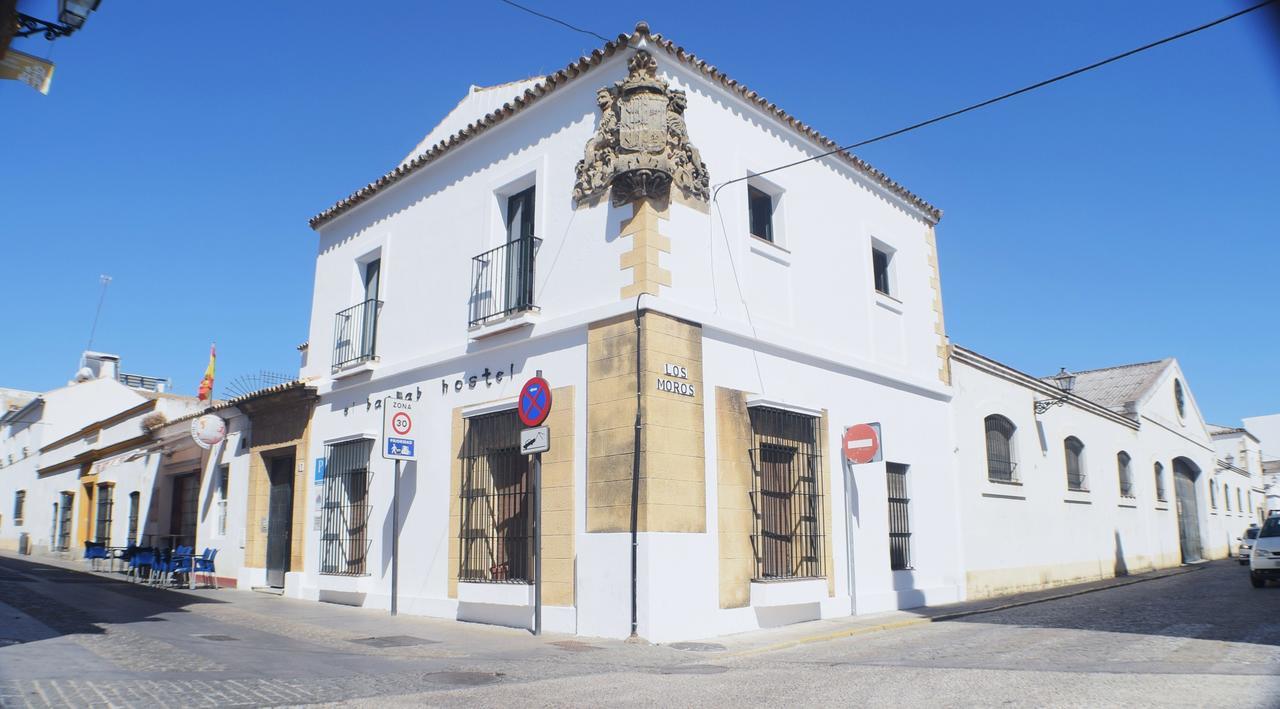 אל פוארטו דה סנטה מריה Baobab Hostal מראה חיצוני תמונה